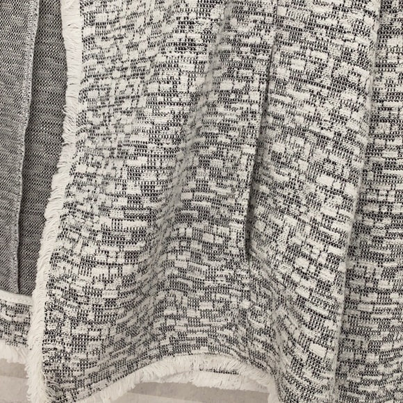 ❤️Host Pick❤️ Club Monaco Belted Blazer - Picture 9 of 13